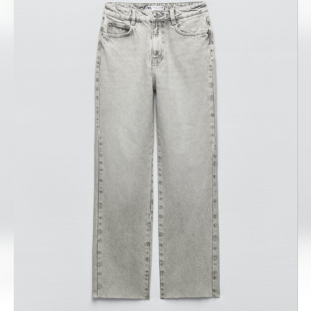Zara High Waisted Straight leg Jeans - Picture 7 of 11